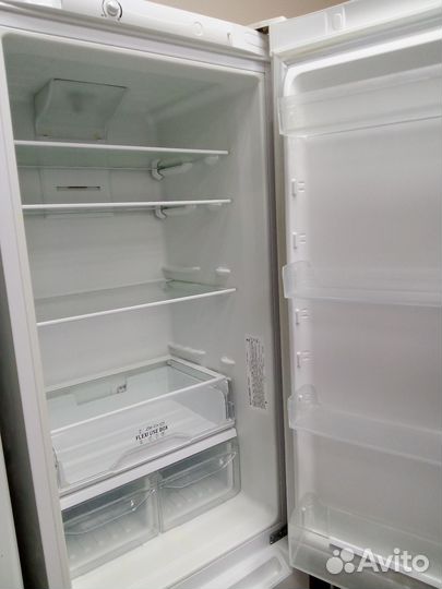Холодильник в отличном состоянии