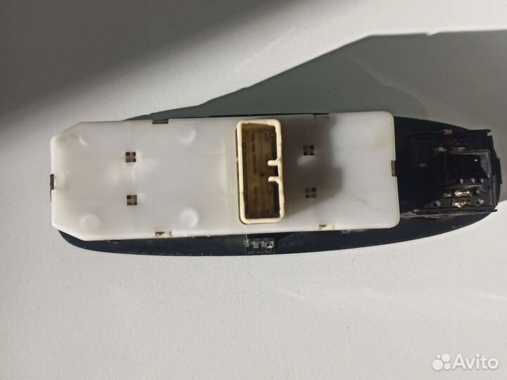 Блок стеклоподъёмников Hyundai Accent