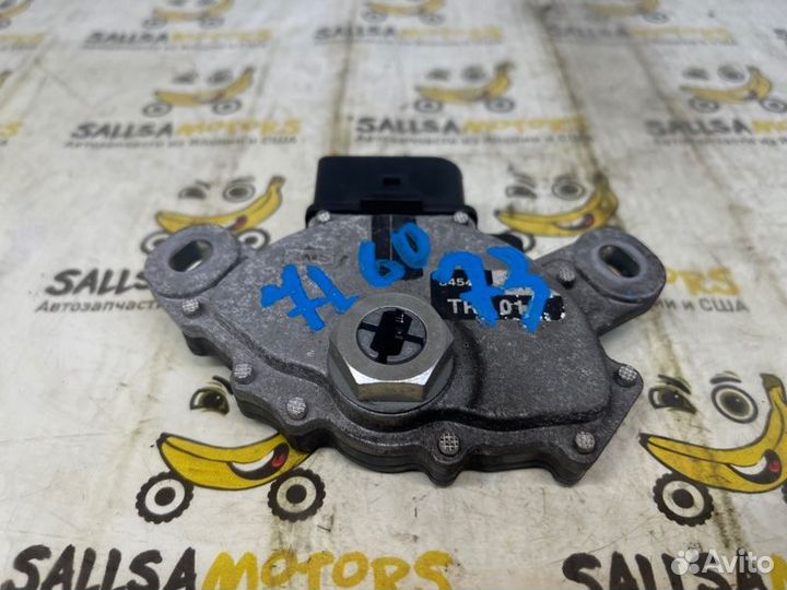 Селектор АКПП Volkswagen Touareg 7L6 BHK 3.6 FSI