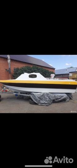 Каютная лодка Нептун