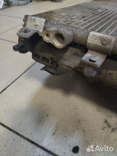 Радиатор охлаждения Renault Logan 1 K7MF710 2005