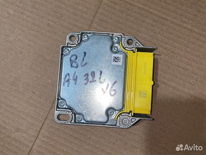 Блок управления AirBag Audi A4 B7