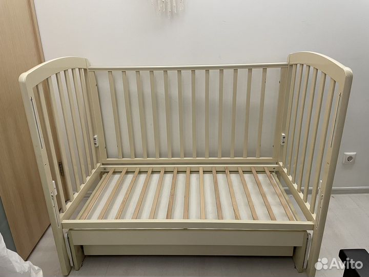 Кроватка детская можга (красная звезда) Регина