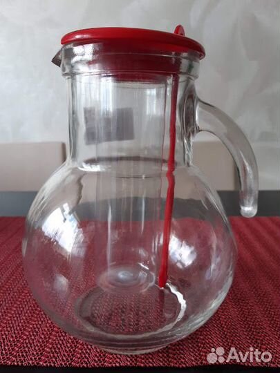 Кувшин с емкостью для льда. 2 л. Италия