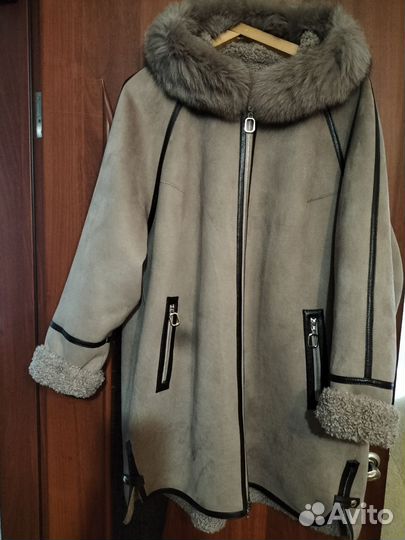 Продам полупальто двухсторонние размер 70-72