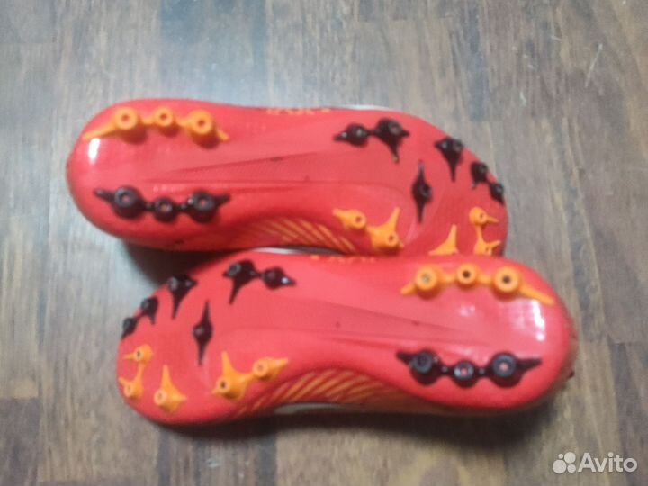 Футбольные бутсы nike детские