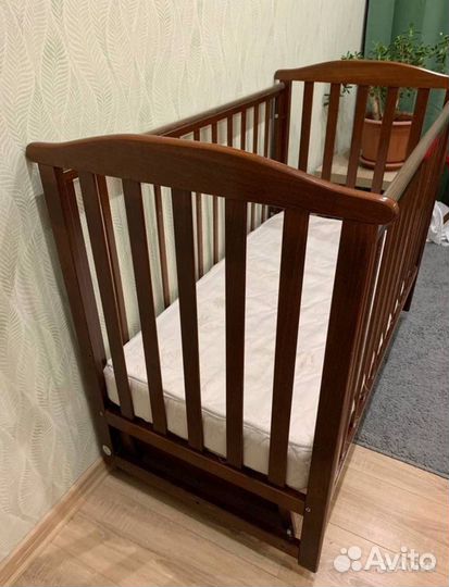 Детская кроватка+бортики+мобиль+развивающий коврик