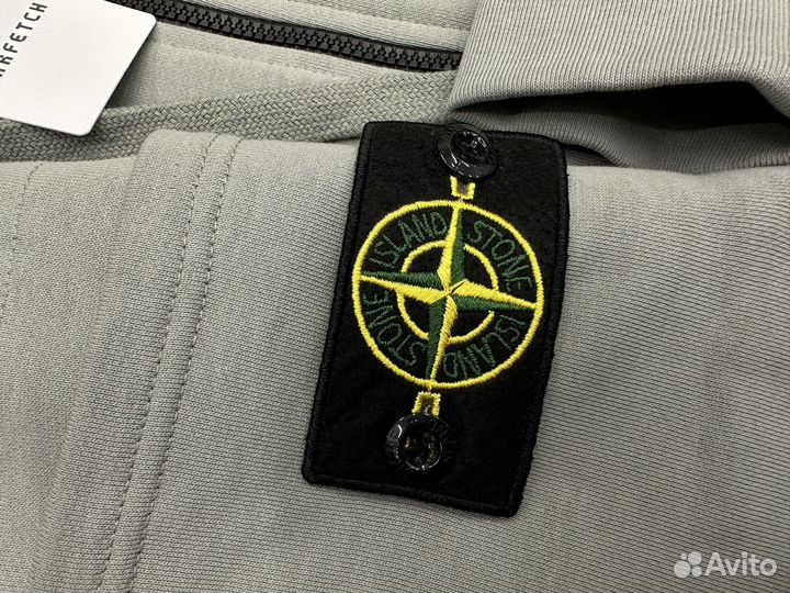 Спортивный костюм stone island