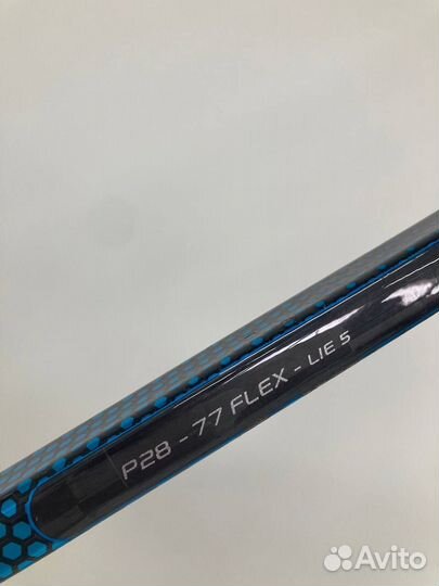 Клюшка Bauer nexus GEO правый, p28, 77 флекс