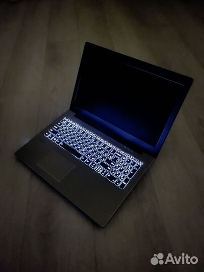 Ноутбук Lenovo i5 (7th) nvidia gt940mx 8gb ssd+hdd