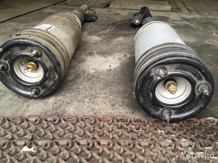 Пневма Мерседес 220