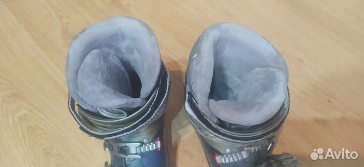 Горнолыжные ботинки женские 24.5