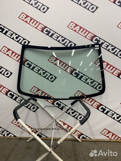 Заднее стекло на Subaru 15 хэтчбек Замена