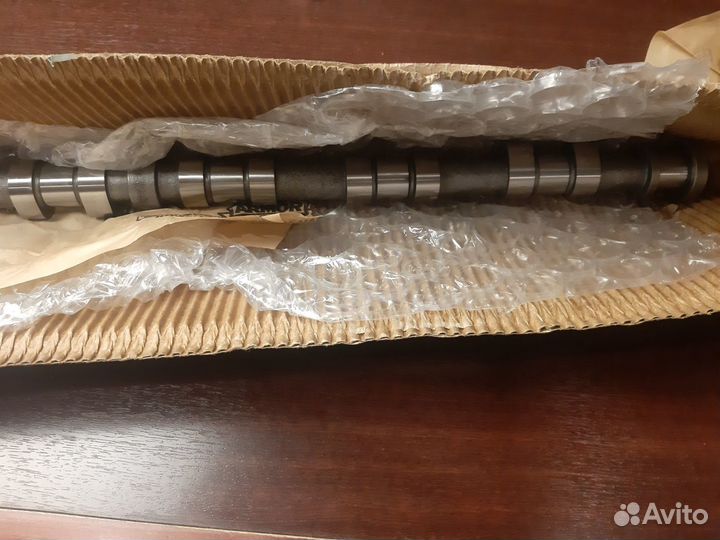 Распредвал впускной 2.4 Крайслер Газель Волга