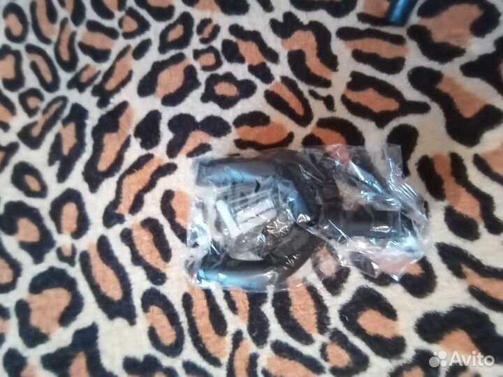 Держатель для гитары настенный