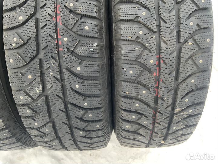 Bridgestone Ice Cruiser 7000S 215/65 R16