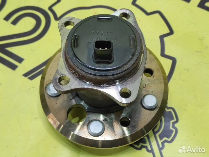 Ступица задняя левая Toyota Camry ACV30 2AZ-FE