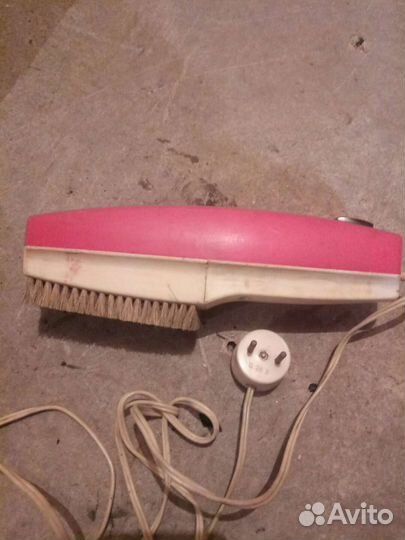 Пылесос-щетка Ветерок-3 СССР