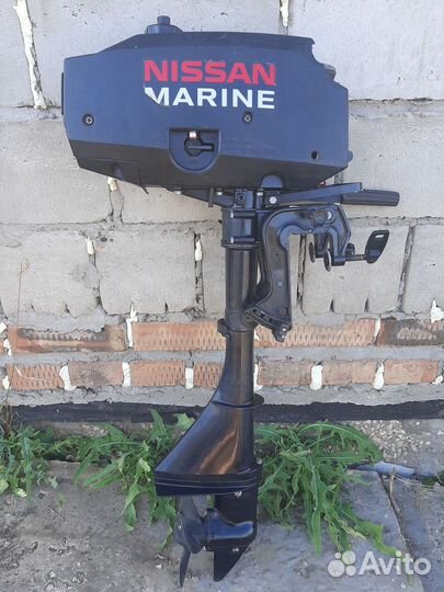 Лодочный мотор Nissan Marine 3,5 л.с. и пвх лодка