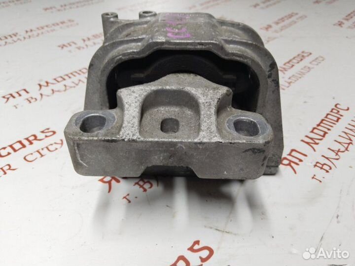 Подушка двигателя Volkswagen Passat Cc седан BWS