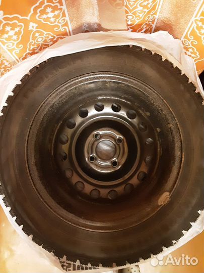 Nokian Tyres Hakkapeliitta 4 185/60 R14