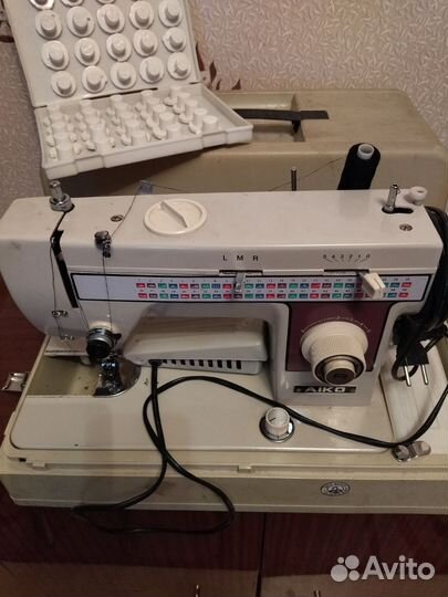 Швейная машина aiko