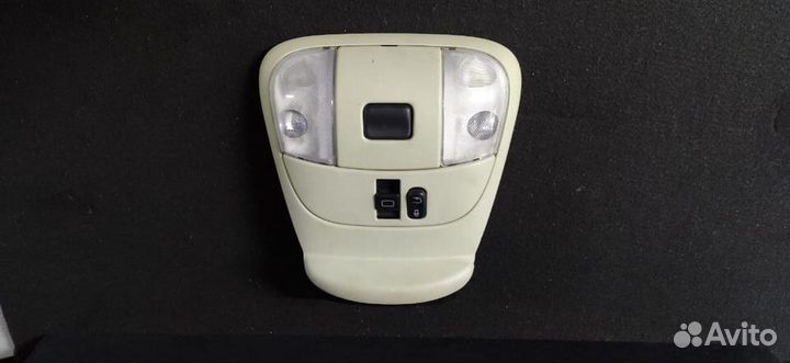 Плафон освещения на Мерседес ML w163