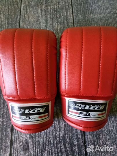 Боксерские перчатки детские