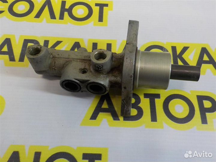 Цилиндр тормозной главный Ford Focus II 2005-2011