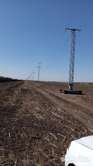 Установка опор уличного освещения