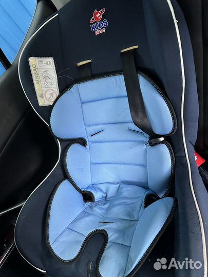 Автомобильное детское кресло