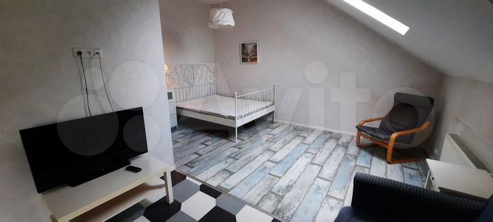 Квартира-студия, 42 м², 4/4 эт.
