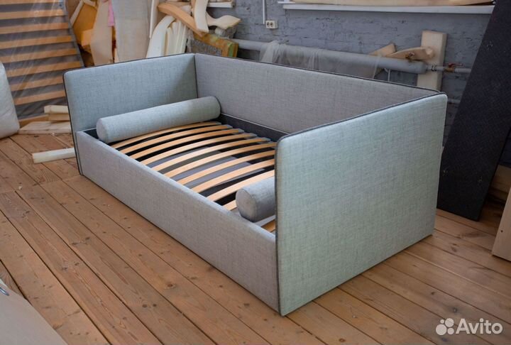 Кровать детская с матрасом. Новое в упаковке