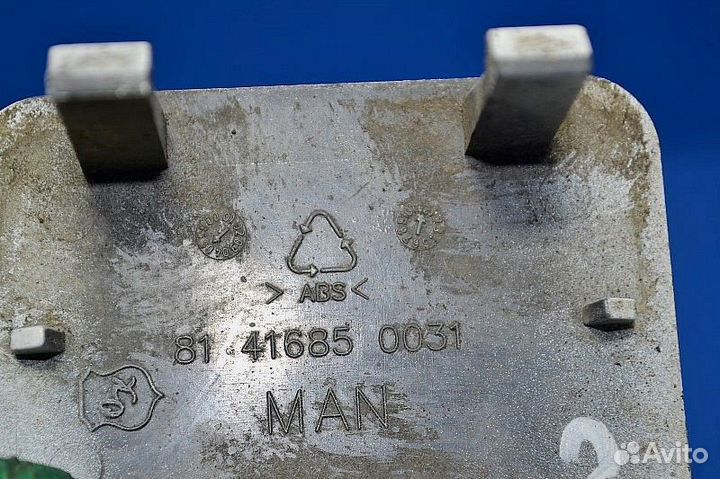 Крышка переднего бампера MAN TGA 18.480 (01.00)