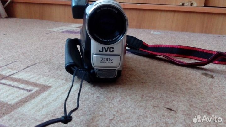 Продается кассетная видеокамера JVC