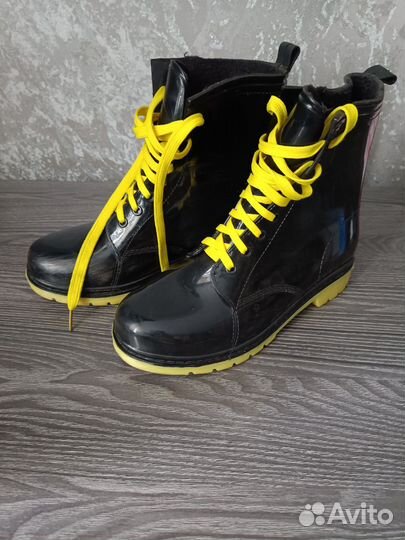 Женские резиновые сапоги