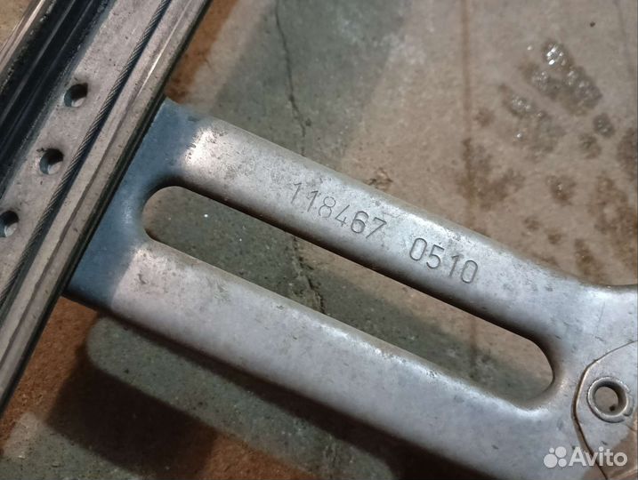 Пара стеклоподъемников передних на Рено Логан