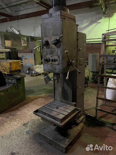 Сверлильный станок 1Н135