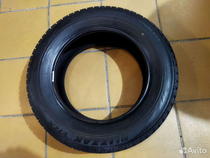 Bridgestone Blizzak VRX 185/65 R15 88S