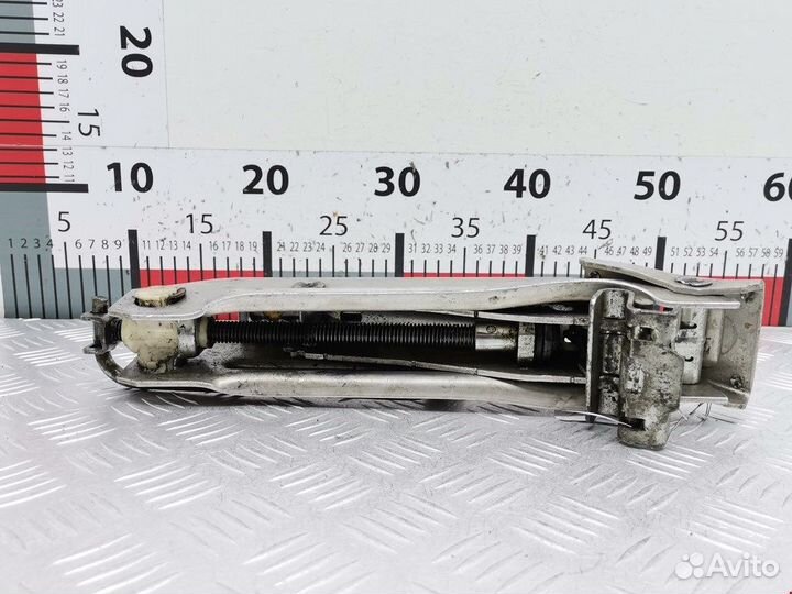 Домкрат для Volkswagen Passat 7 4B0941700C