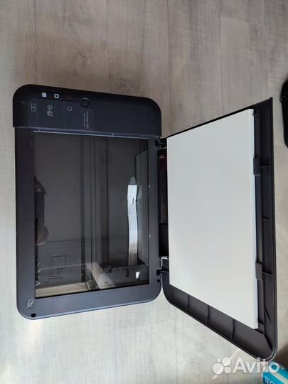 Принтер HP Deskjet 2050