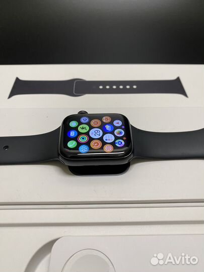 Часы Apple Watch 6 44 mm