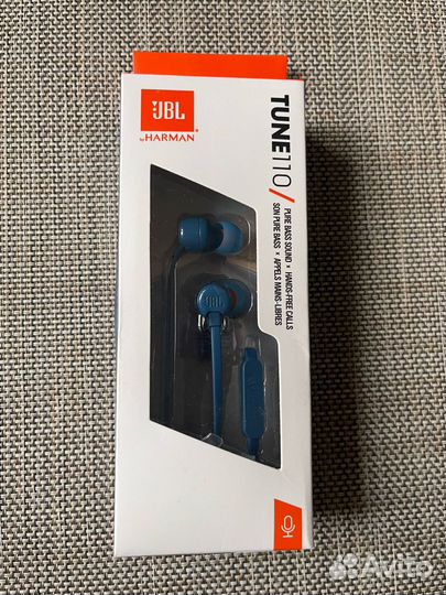 Проводные наушники