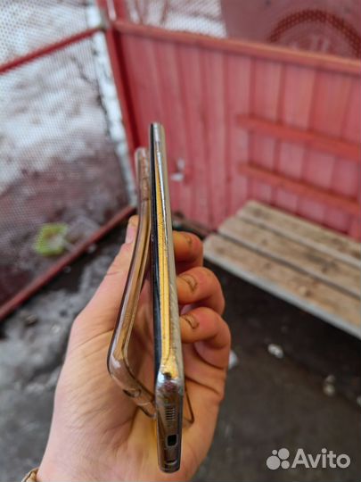 Samsung Galaxy S10, 8/128 ГБ