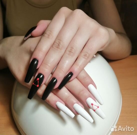 Наращивание ногтей