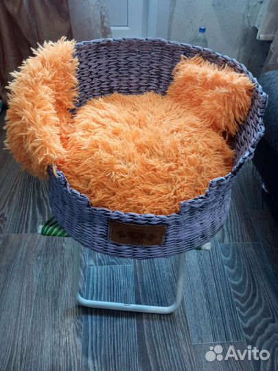 Лежанка для собак и кошек