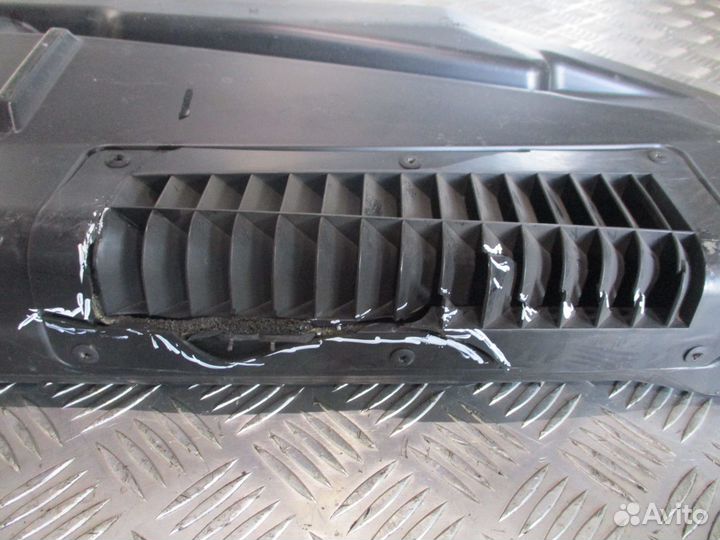 Воздуховод isuzu 898061757