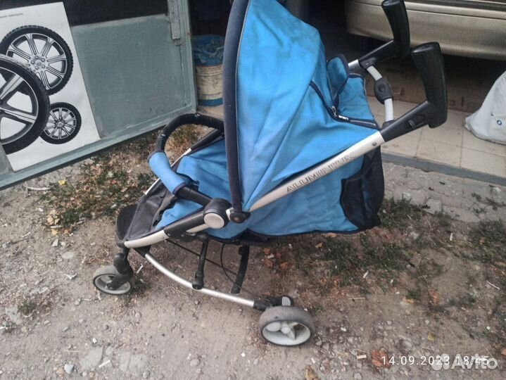 Коляска прогулочная infinity