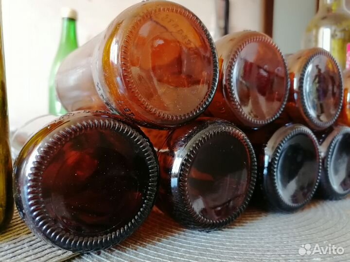 Бутылки стеклянные от пива вина