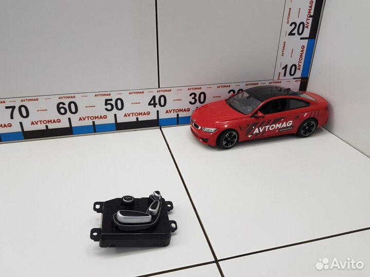 Блок управления сиденьем задним правым